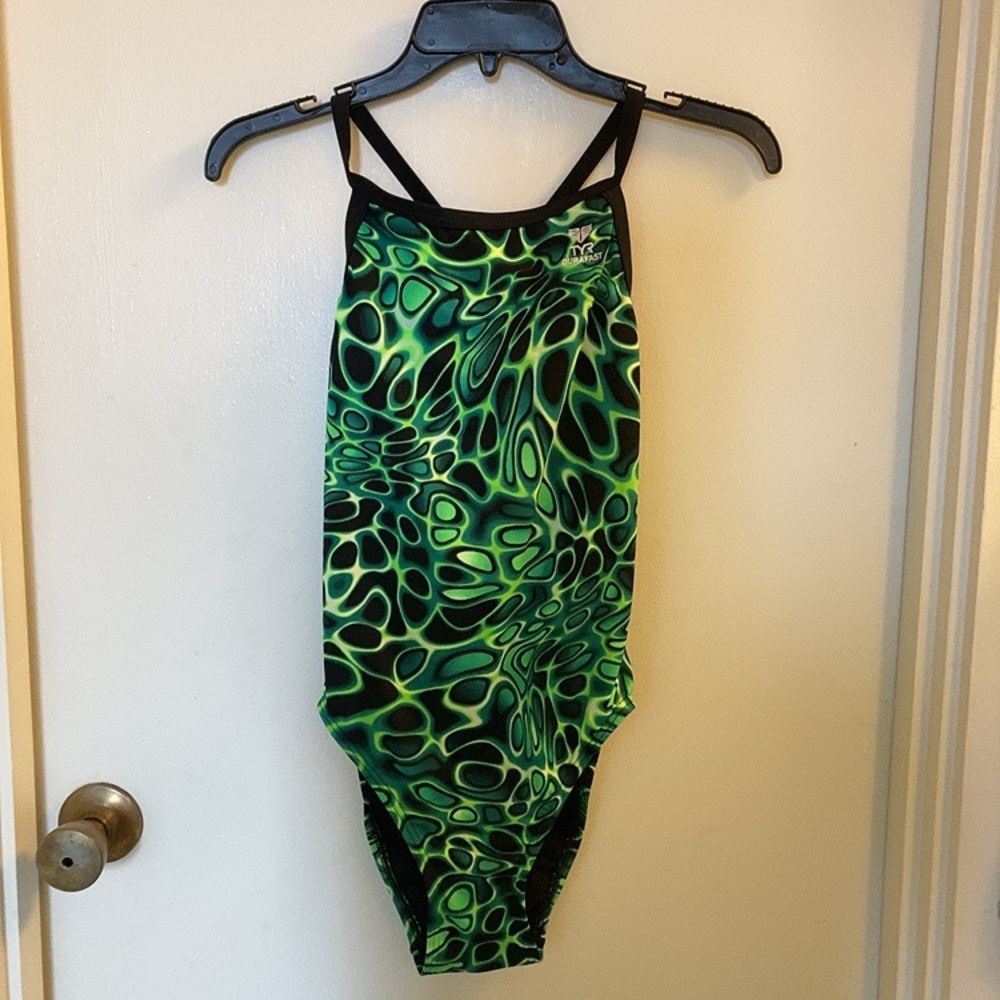 NEW TYR Women’s One Piece Swimsuit Green Black